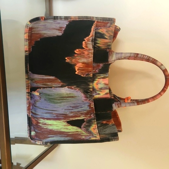 Vince Camuto Orla Tote in Toscano Multi Print - Picture 3 of 8